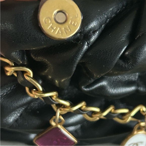 Chanel Vip Black Quilted Leather Chain Bag - Picture 9 of 16